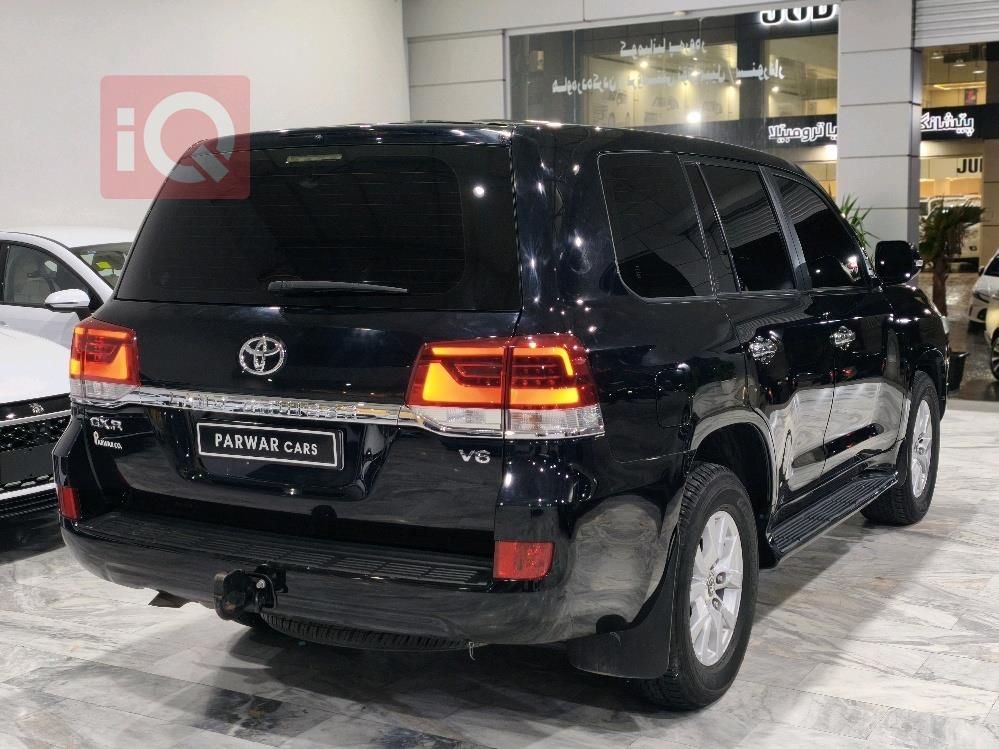 تويوتا لاندكروزر